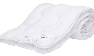 Helårsdyne 140x220 cm - Blød fiberdyne - Tyk dyne med let & luftigt fiberfyld - Høie dyne Gemini