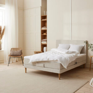 Monark - Trykaflastende | Elevation (Sand) 120x200 cm.